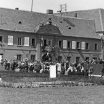 077-1958c